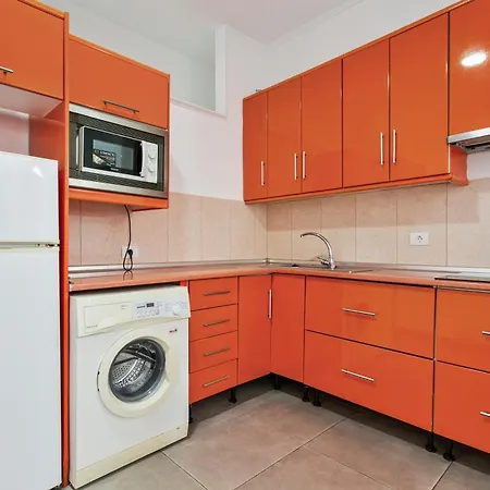 Center * Santa Cruz de Tenerife