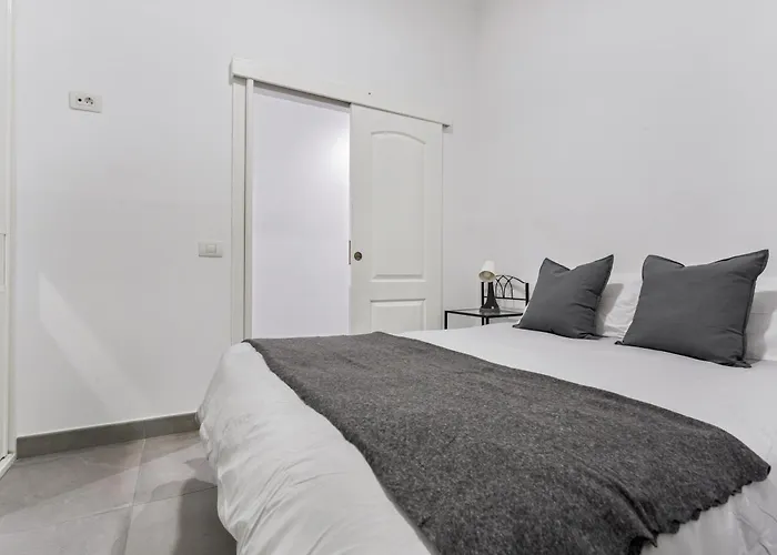 Center * Santa Cruz de Tenerife